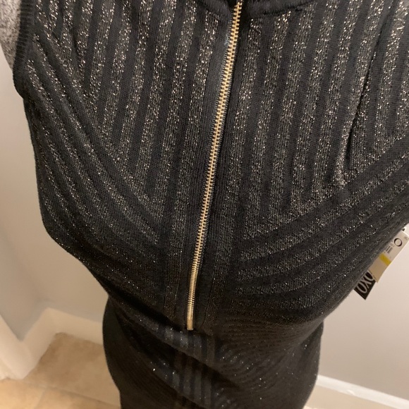 Beautiful Dress - Picture 2 of 3